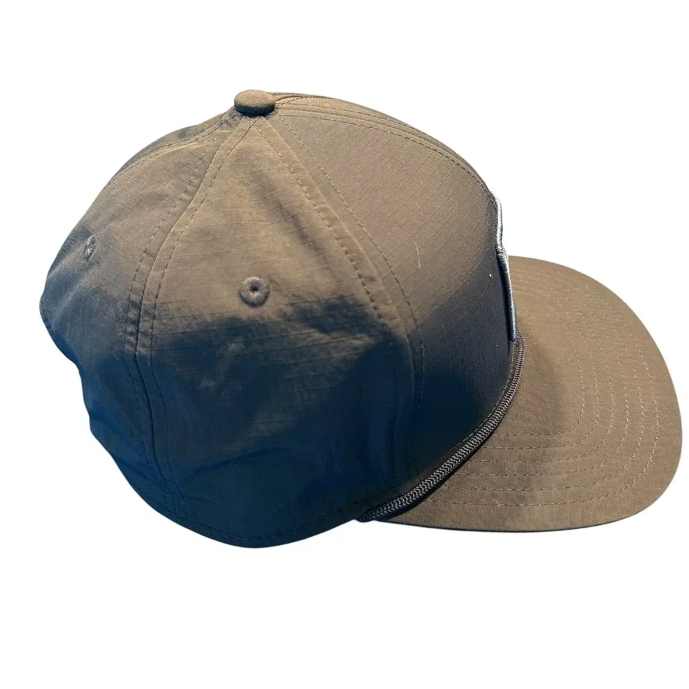 Vineyard Vines Youth Hat Navy Blue Snapback‎ with VV Fish Logo